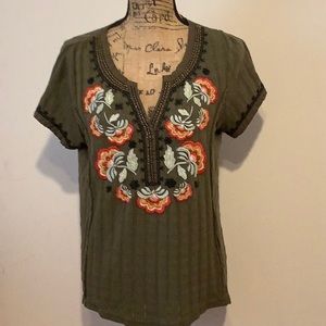 Anthropologie tee shirt